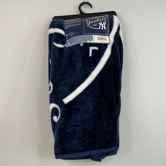 MLB Bedding New York Yankees Royal Plush Raschel Fleece Throw